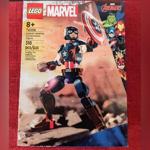 Brand new LEGO Marvel Captain America Construction Figure 76258